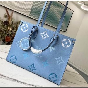 Meet your Posher, May